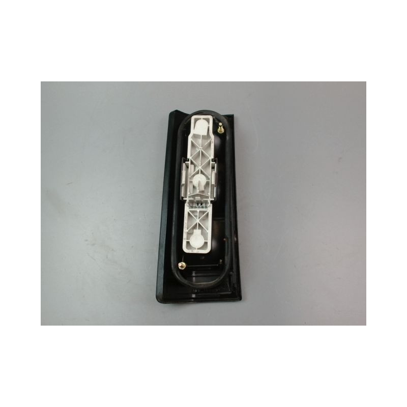 FEU ARRIERE DROIT RENAULT EXPRESS FG Phase 1 1985-1994