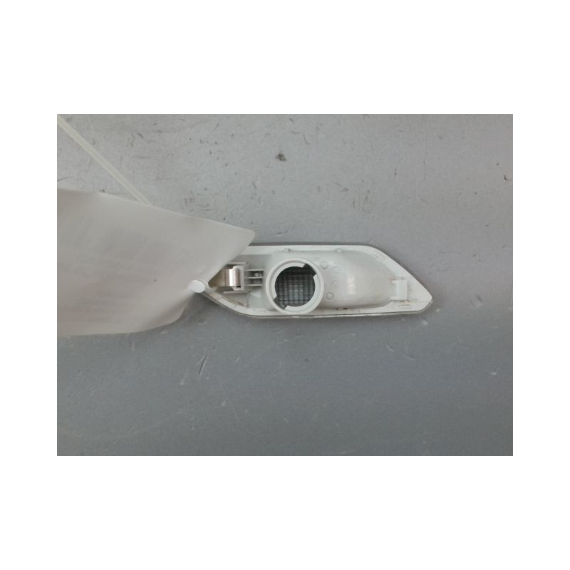 REPETITEUR AILE GAUCHE DACIA SANDERO 2008-