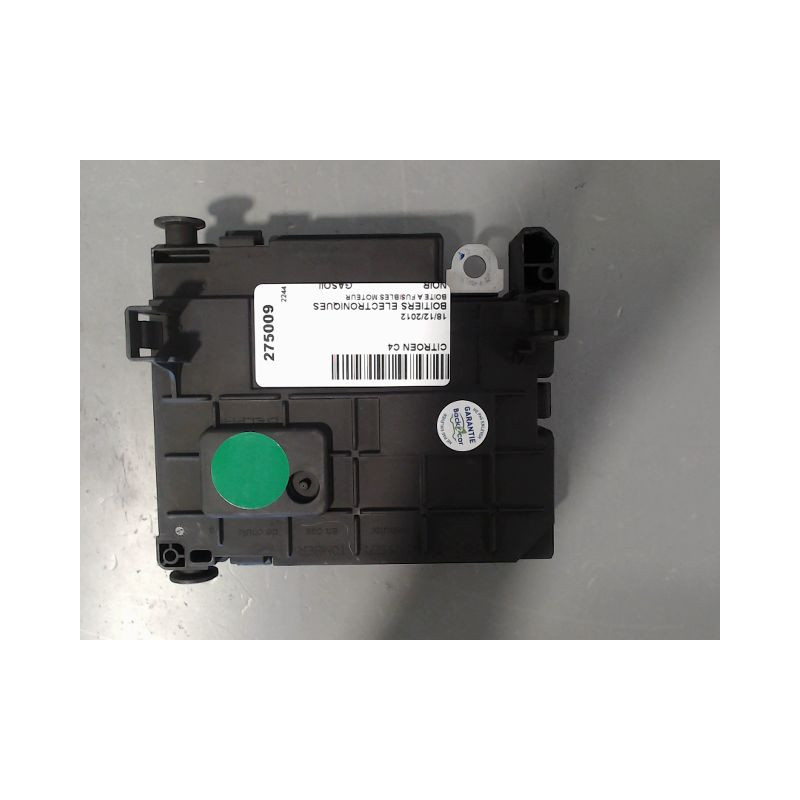 BOITE A FUSIBLES CITROEN C4