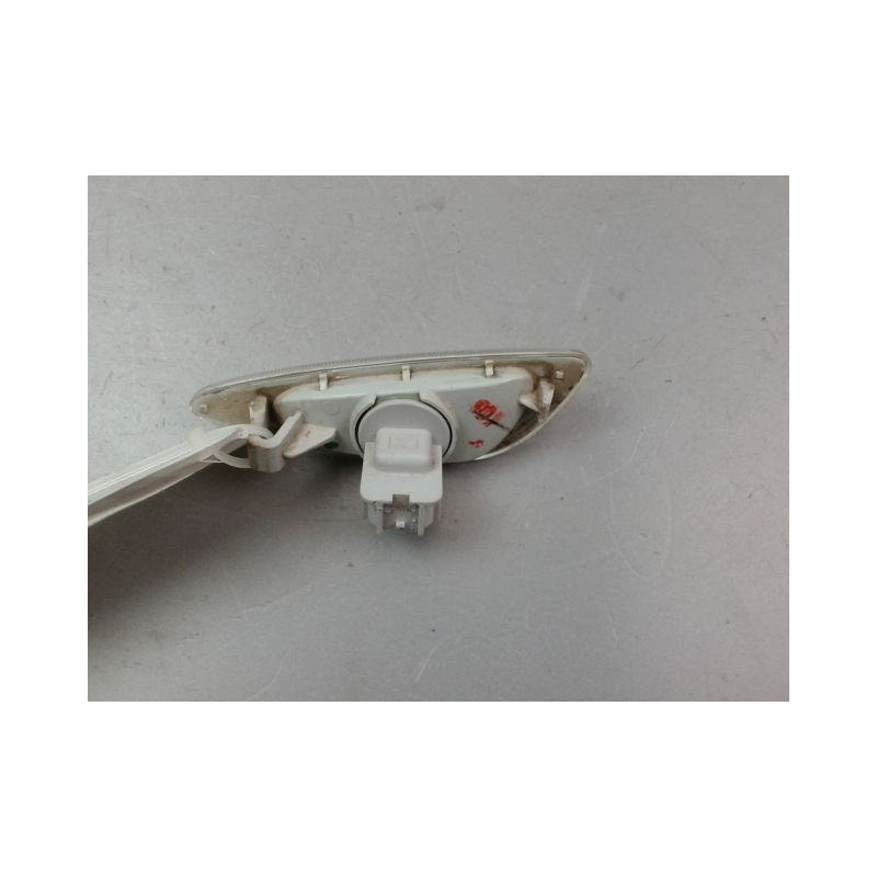 REPETITEUR AILE DROIT HYUNDAI I10