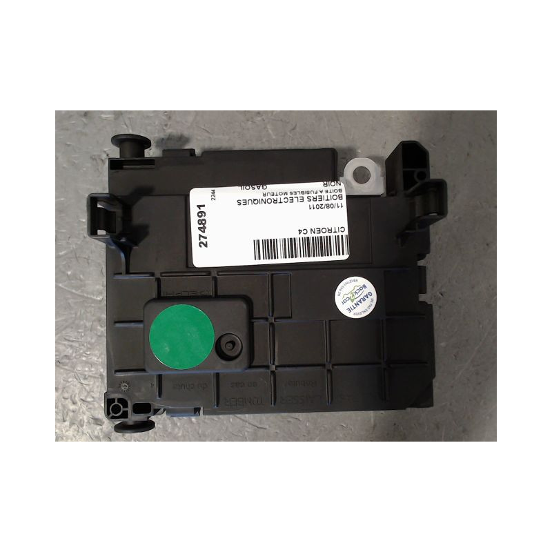 BOITE A FUSIBLES CITROEN C4