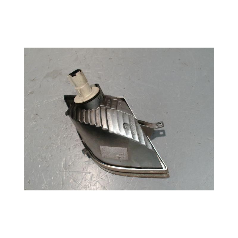 CLIGNOTANT GAUCHE NISSAN MICRA C+C