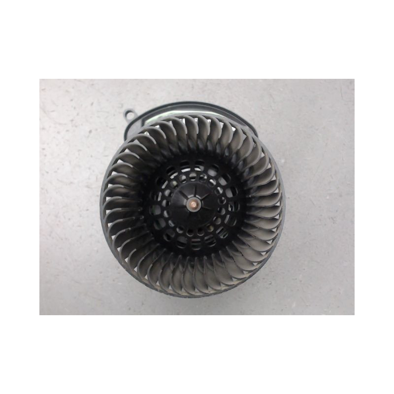 MOTEUR VENTILATEUR CHAUFFAGE RENAULT MEGANE
