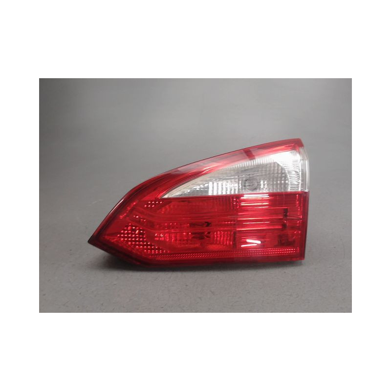 FEU ARRIERE INTERIEUR DROIT FORD FOCUS