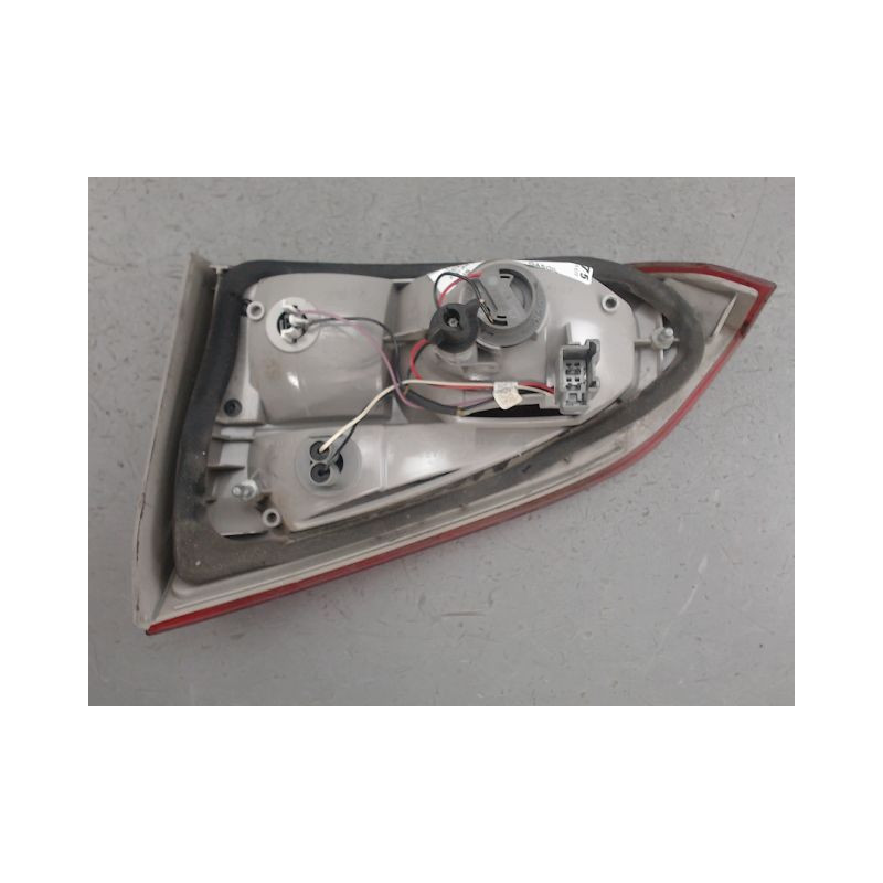 FEU ARRIERE INTERIEUR GAUCHE FORD FOCUS
