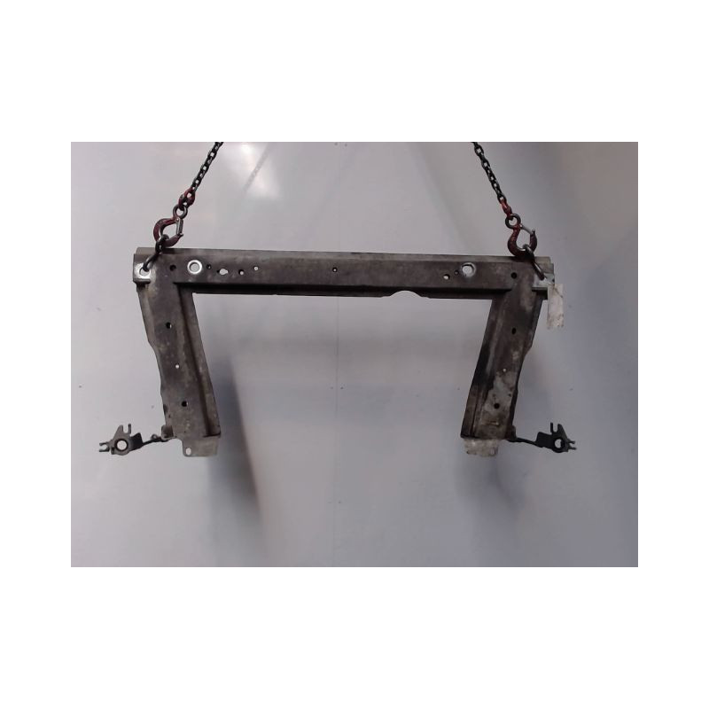 TRAVERSE INFERIEURE ARMATURE AVANT RENAULT MEGANE II PH2 2006-