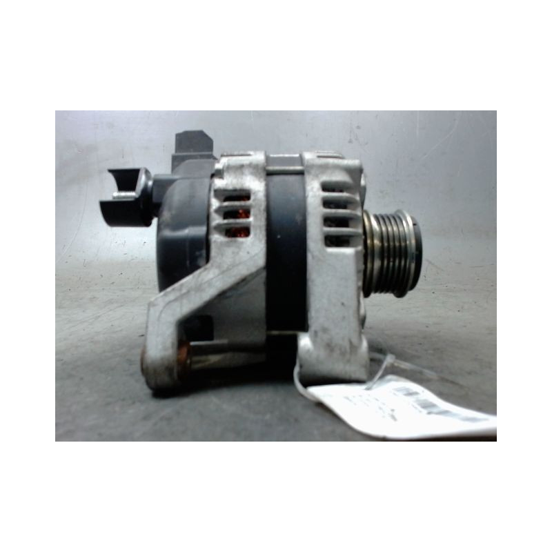 ALTERNATEUR OPEL CORSA