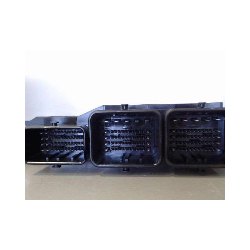CALCULATEUR MOTEUR PEUGEOT 206