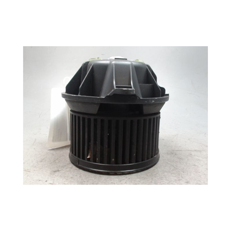 MOTEUR VENTILATEUR CHAUFFAGE RENAULT MEGANE