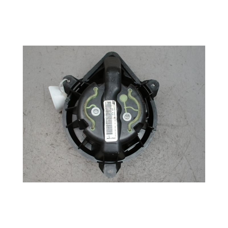 MOTEUR VENTILATEUR CHAUFFAGE RENAULT MEGANE