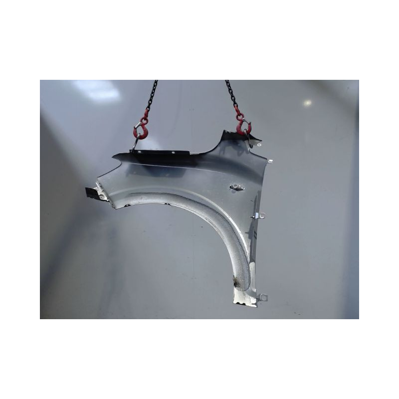 AILE AVANT DROIT DACIA SANDERO 2008-