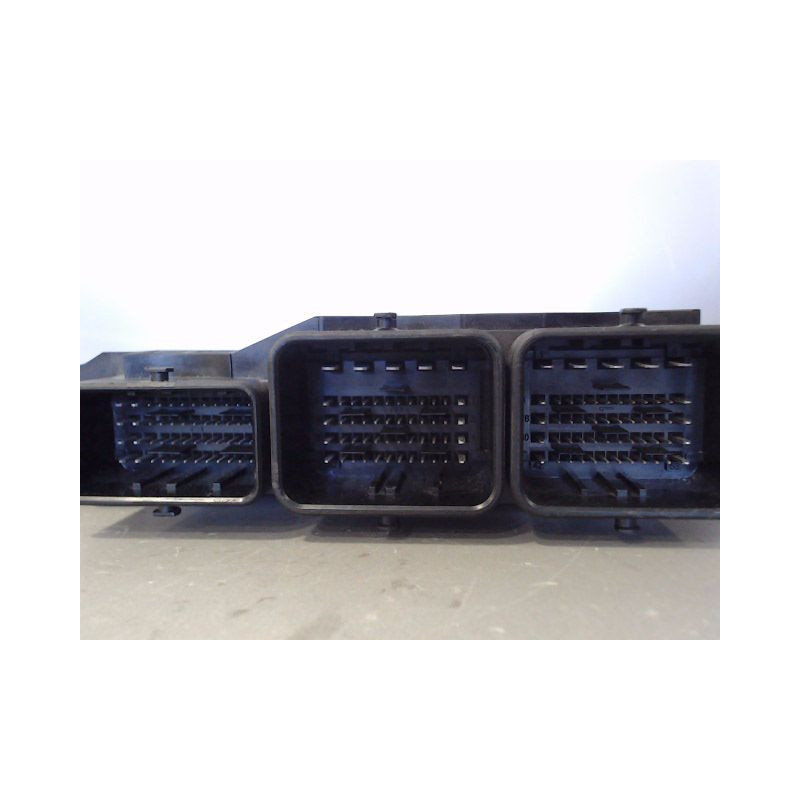 CALCULATEUR MOTEUR PEUGEOT PARTNER