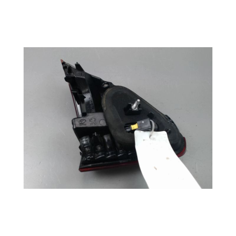 FEU ARRIERE INTERIEUR DROIT PEUGEOT 2008 Phase 1 2013-...