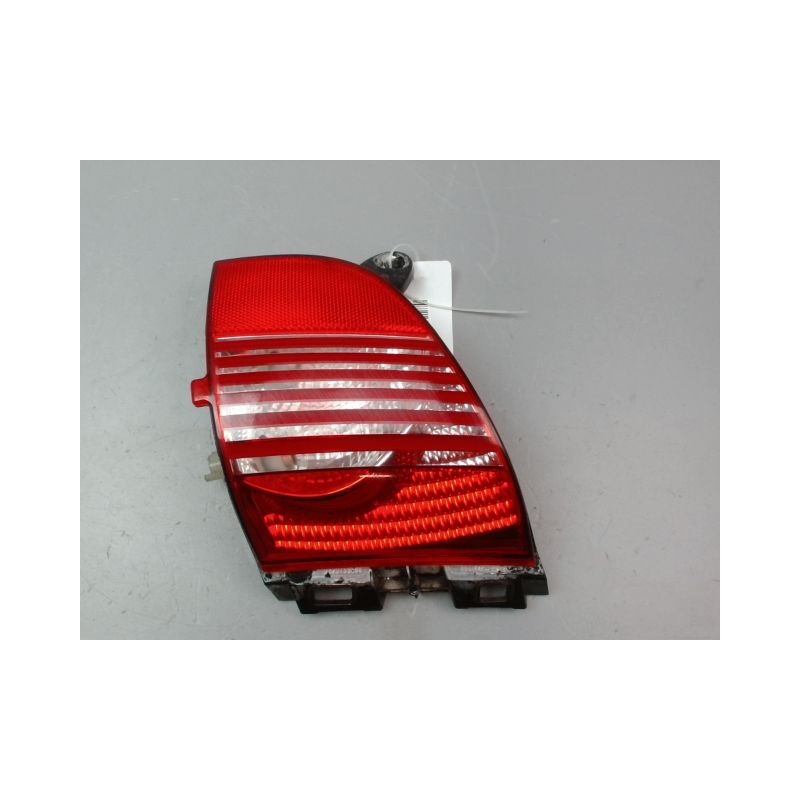 FEU DE PARE-CHOC ARRIERE DROIT PEUGEOT 2008 Phase 1 2013-...