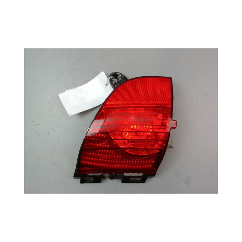 FEU DE PARE-CHOC ARRIERE GAUCHE PEUGEOT 2008 Phase 1 2013-...