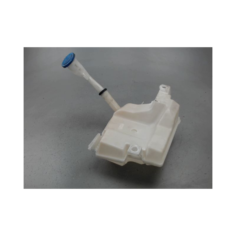 RESERVOIR LAVE-GLACE AVANT FORD FOCUS