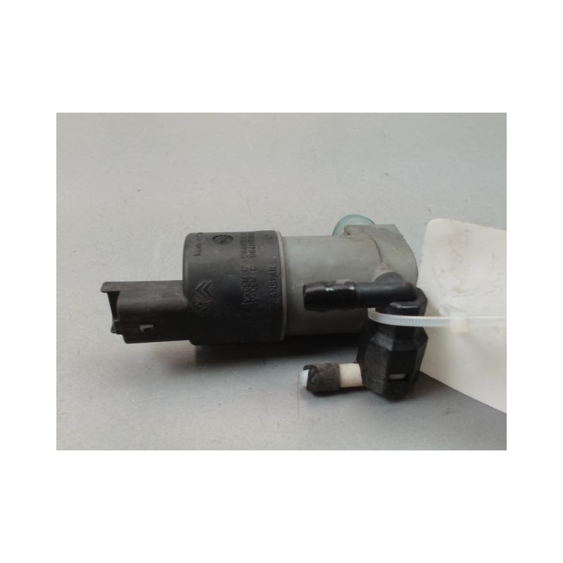 POMPE LAVE-GLACE AVANT NISSAN QASHQAI BREAK I Phase 1 2007-2010