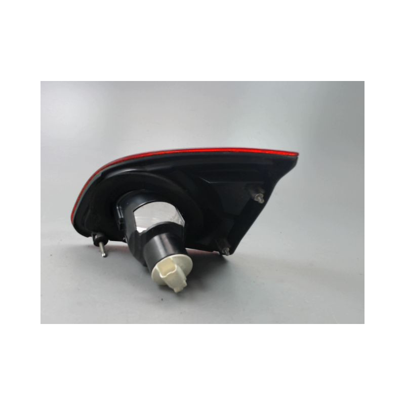 FEU ARRIERE INTERIEUR GAUCHE NISSAN QASHQAI BREAK I Phase 1 2007-2010