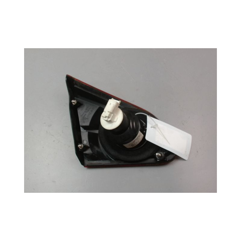 FEU ARRIERE INTERIEUR DROIT NISSAN QASHQAI BREAK I Phase 1 2007-2010