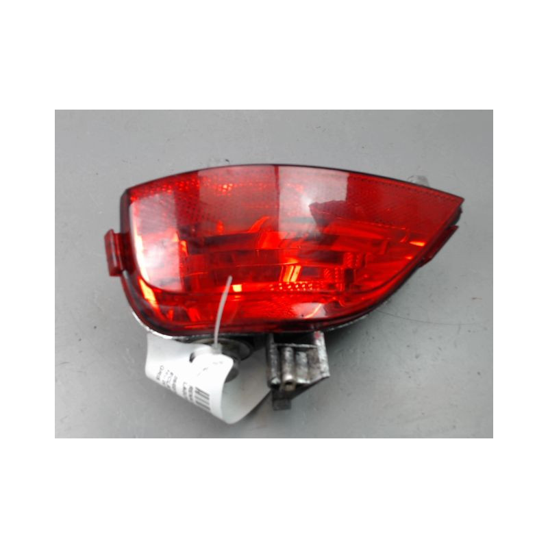FEU DE PARE-CHOC ARRIERE GAUCHE RENAULT LAGUNA III Phase 2 2010-2013