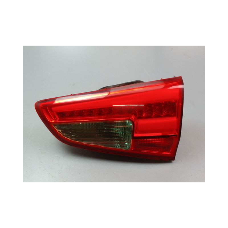 FEU ARRIERE INTERIEUR DROIT KIA CEE´D SW 2009-