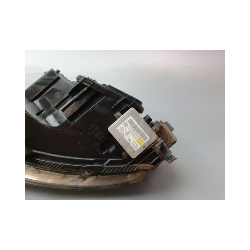 PHARE DROIT AUDI A6 2004-