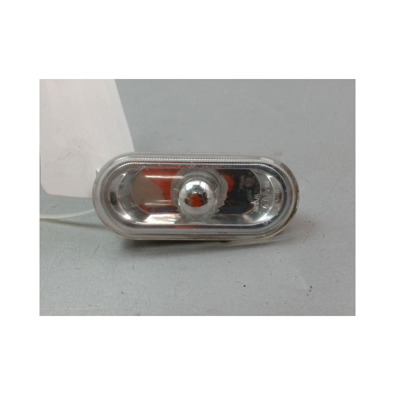 REPETITEUR AILE DROIT VOLKSWAGEN GOLF IV (1J) 1998-2004
