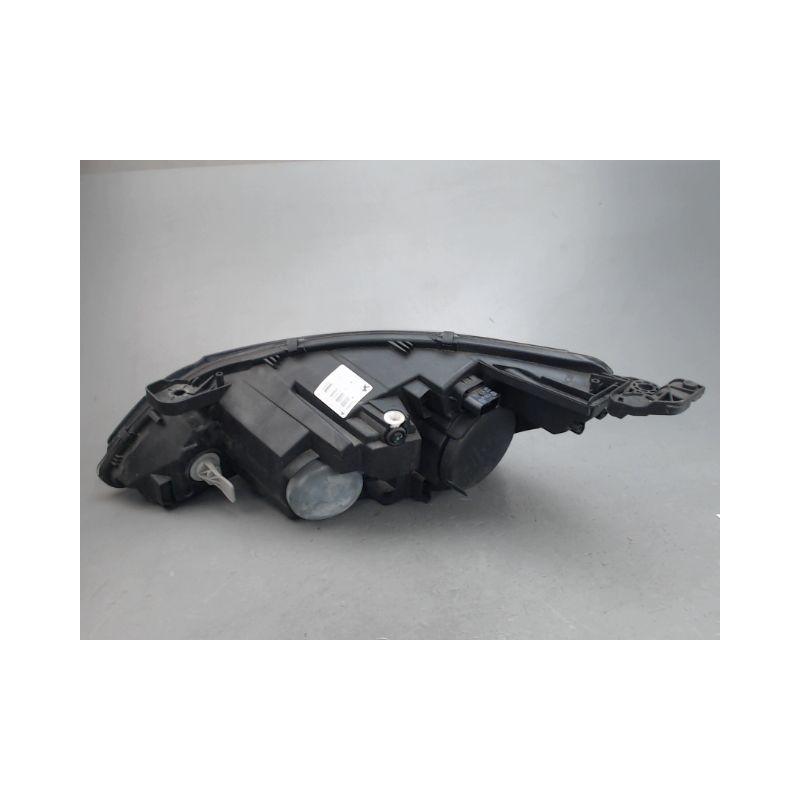 PHARE DROIT PEUGEOT 308