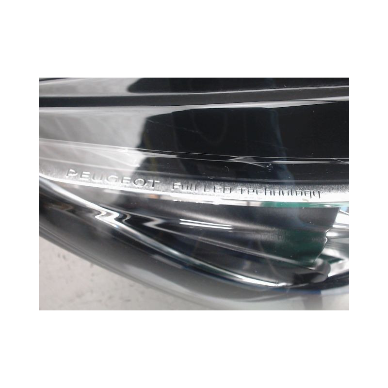 PHARE DROIT PEUGEOT 308
