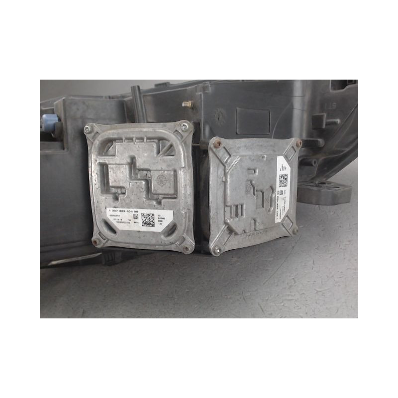 PHARE DROIT PEUGEOT 308
