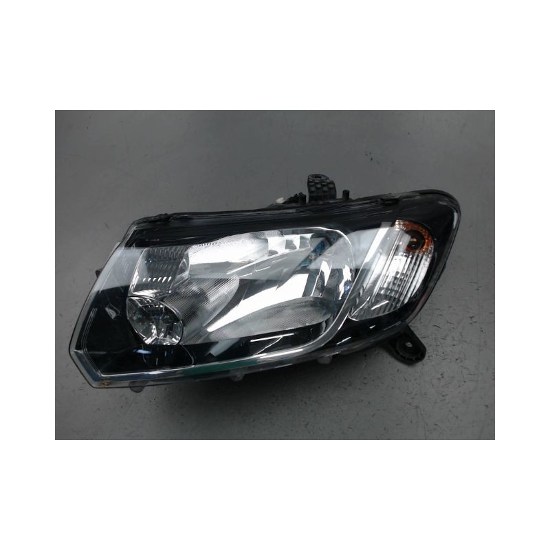 PHARE GAUCHE DACIA SANDERO