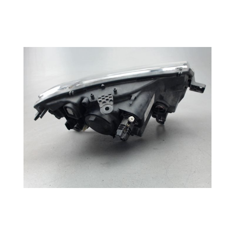 PHARE GAUCHE DACIA SANDERO