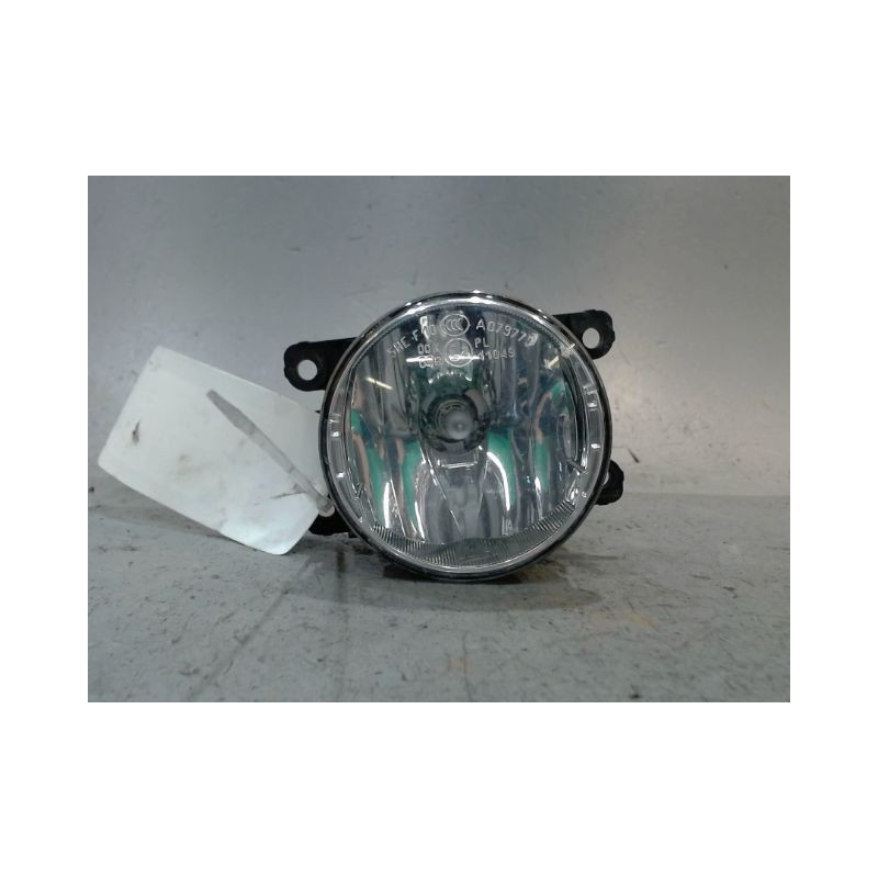 PHARE ANTIBROUILLARD AVANT DROIT DACIA DUSTER