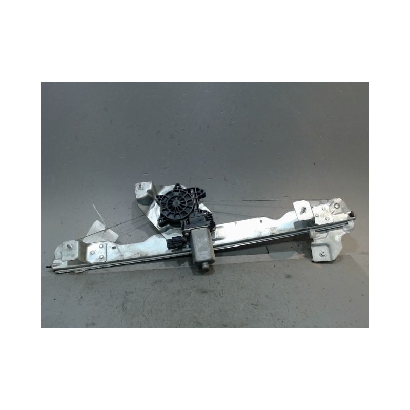 MECANISME LEVE-GLACE AVANT DROIT DACIA DUSTER