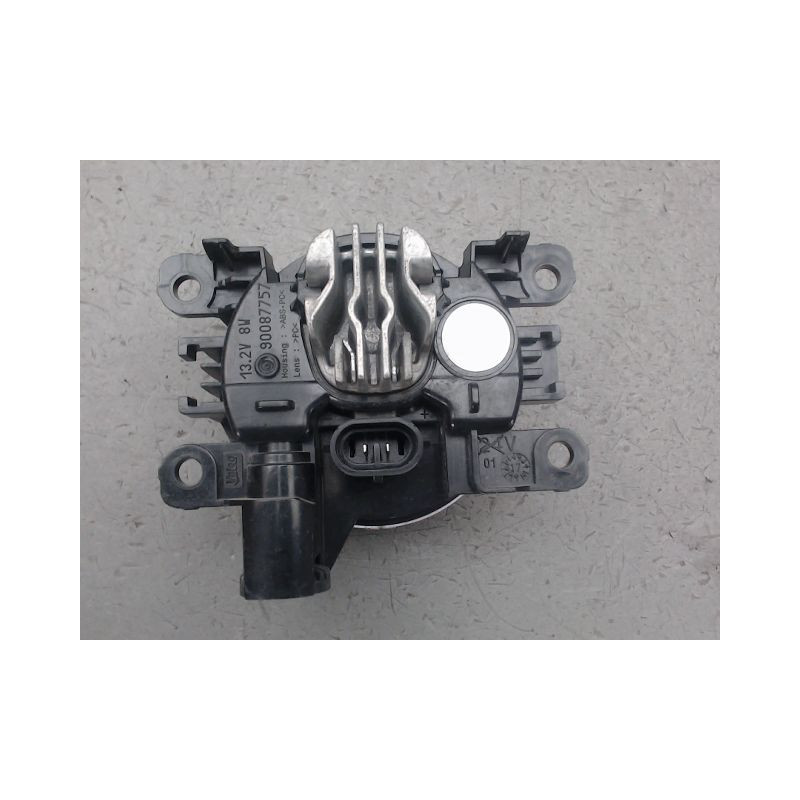PHARE ANTIBROUILLARD AVANT DROIT RENAULT CLIO