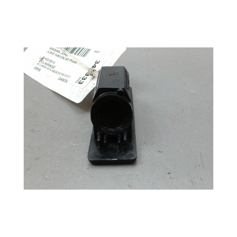 ECLAIREUR PLAQUE DE POLICE DROIT NISSAN JUKE Phase 1 2010-...