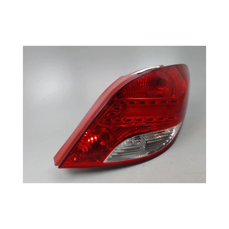 FEU ARRIERE DROIT PEUGEOT 207 2006-2013