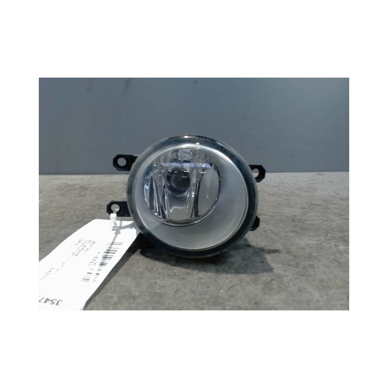PHARE ANTIBROUILLARD AVANT DROIT TOYOTA VERSO 2010-