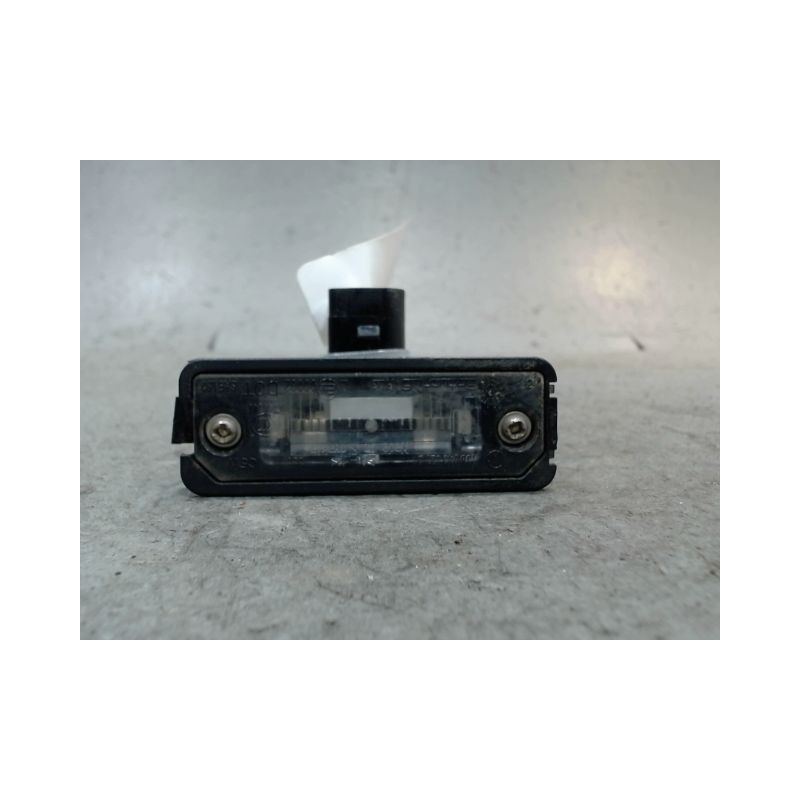 ECLAIREUR PLAQUE DE POLICE GAUCHE VOLKSWAGEN POLO