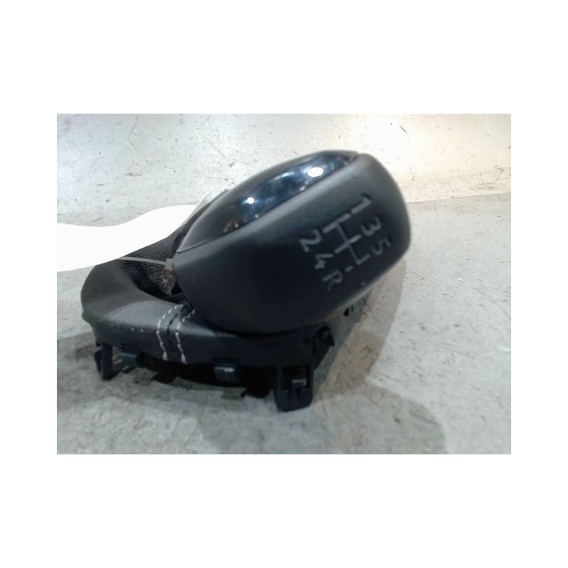 POMMEAU LEVIER VITESSES CITROEN C3 1.2 PureTech 82
