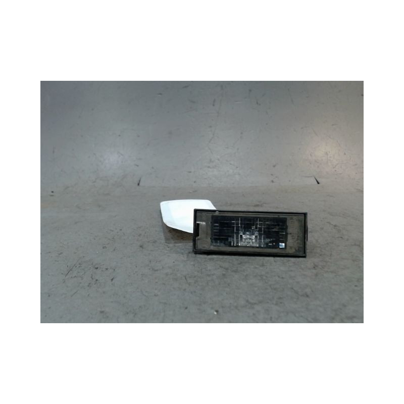 ECLAIREUR PLAQUE DE POLICE GAUCHE RENAULT MEGANE ESTATE 1.5 DCI