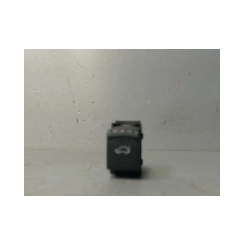 ACTIONNEUR COFFRE ARRIERE VOLKSWAGEN PASSAT