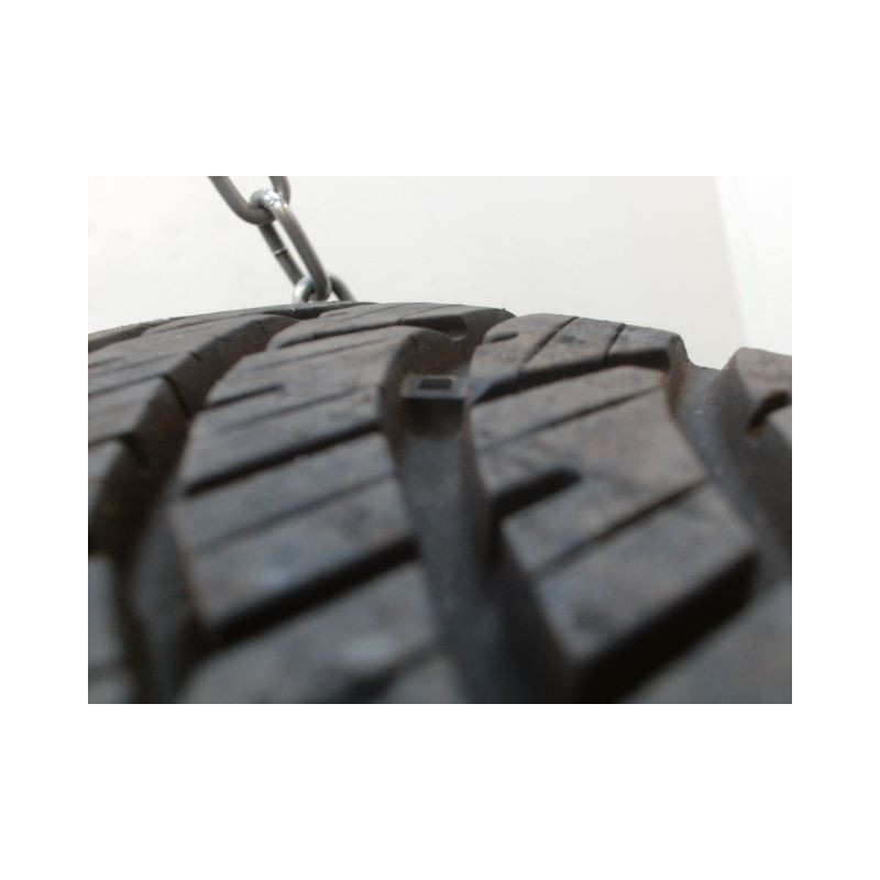 Paire de pneus YOKOHAMA BLUEARTH-4S 225 45 17 94 V