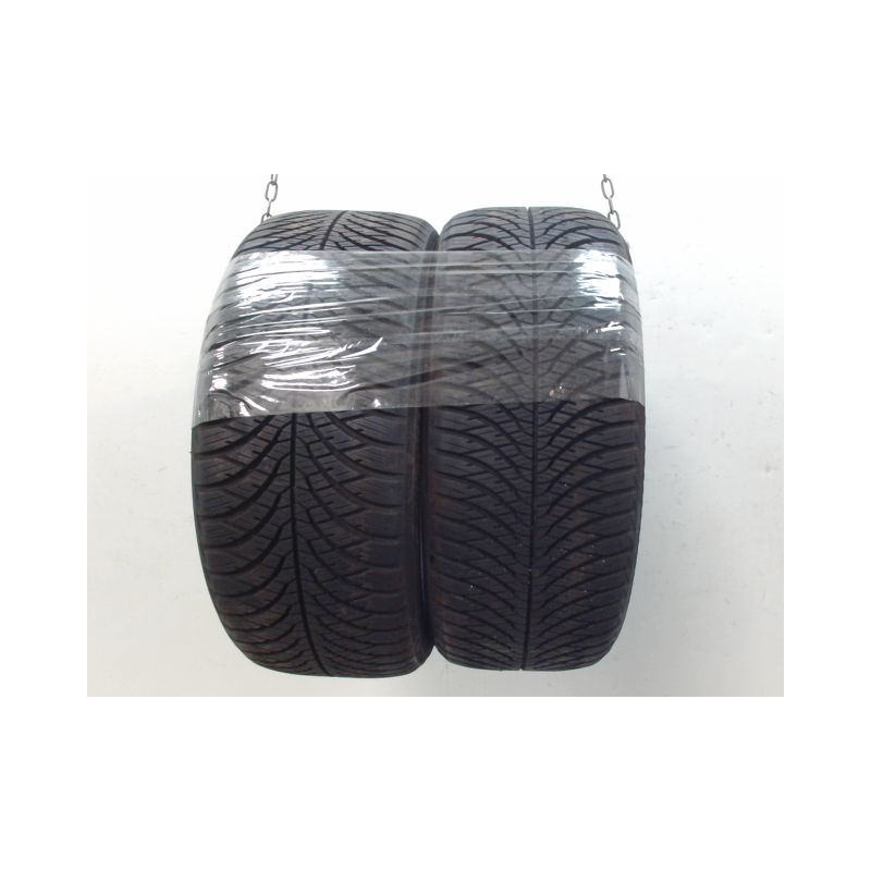 Paire de pneus YOKOHAMA BLUEARTH-4S 225 45 17 94 V