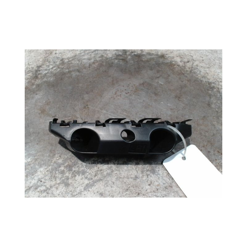 SUPPORT PARE-CHOC AVG NISSAN NOTE