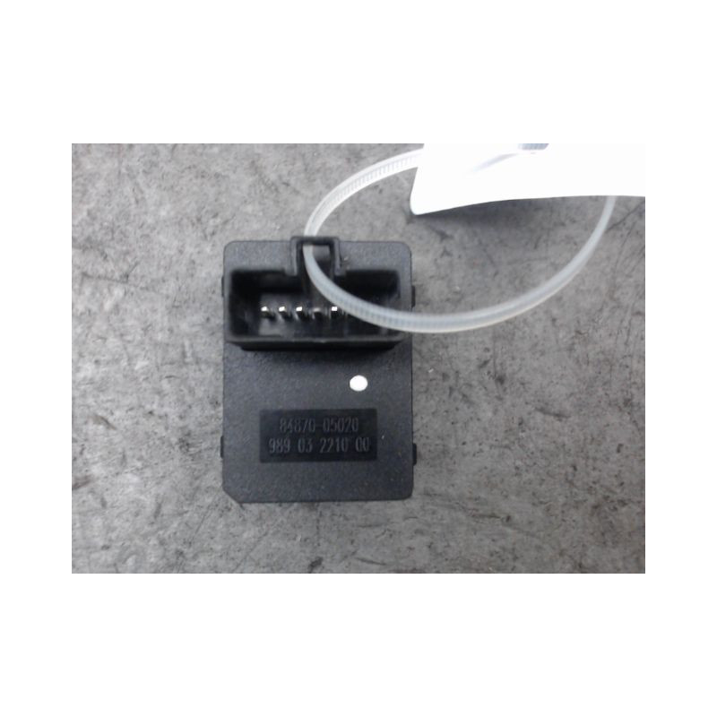 COMMANDE RETROVISSEUR EXTERIEUR ELECTRIQUE TOYOTA AVENSIS -2000