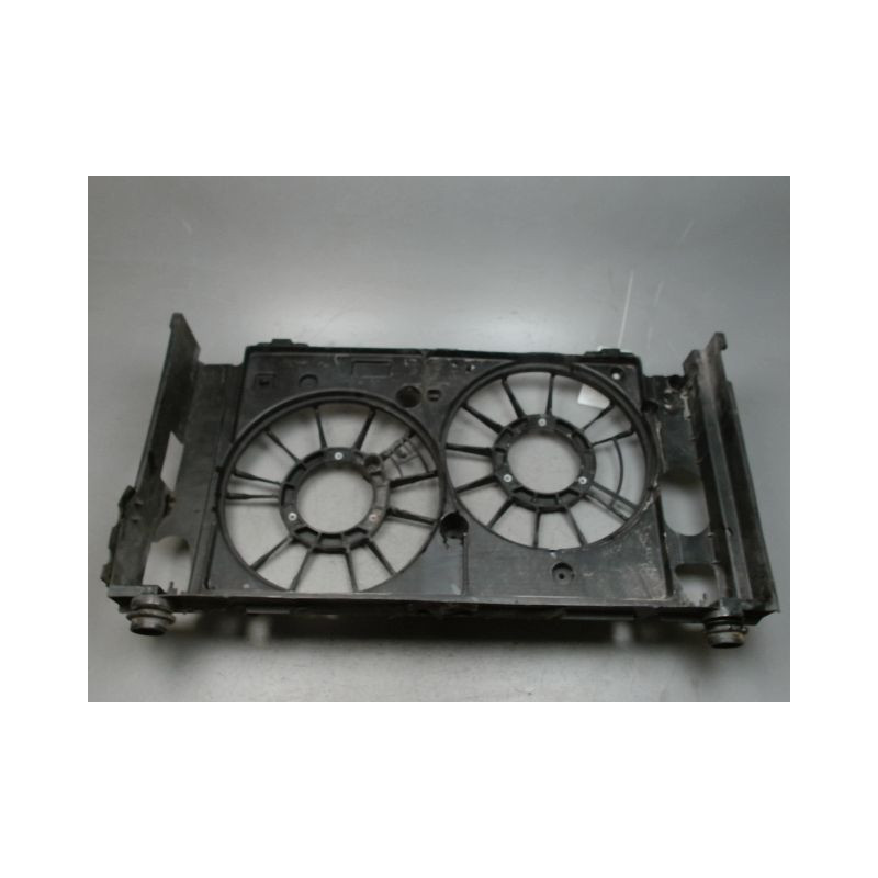 SUPPORT DE VENTILATEUR LEXUS CT200H