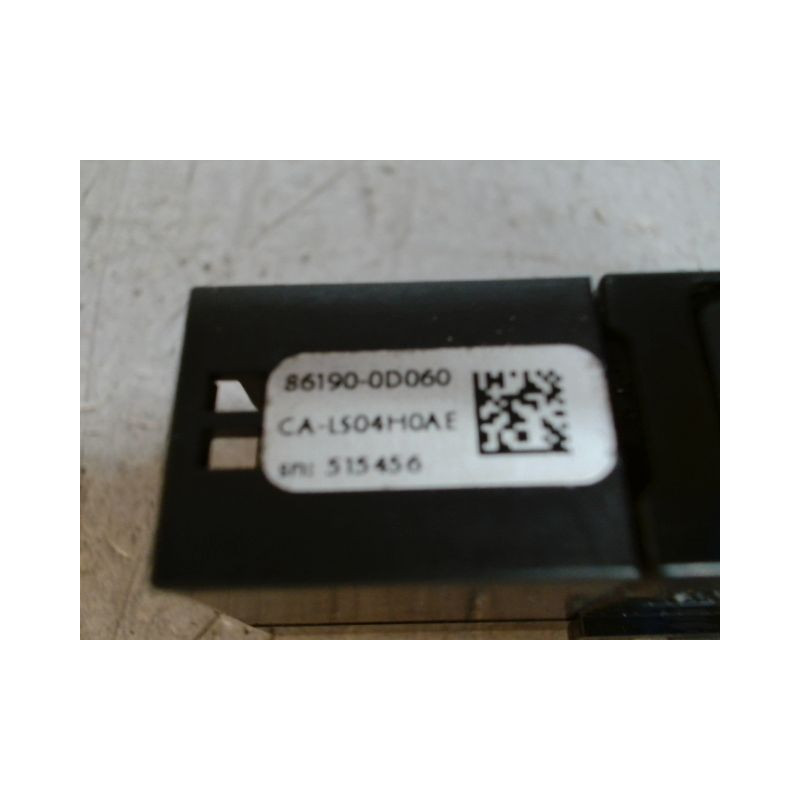 PORT USB/AUX TOYOTA YARIS
