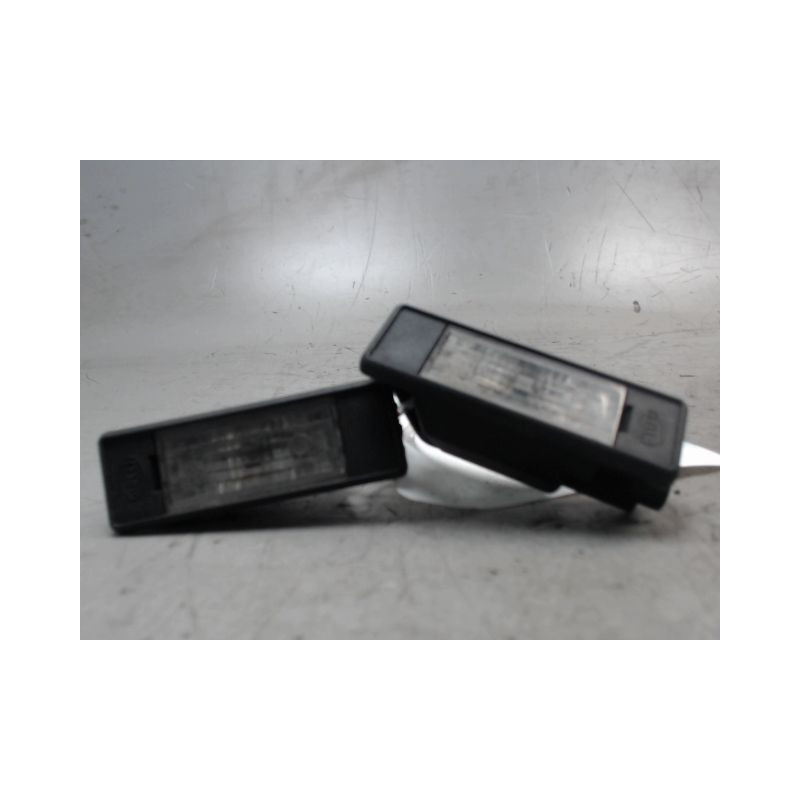ECLAIREUR PLAQUE DE POLICE NISSAN NOTE