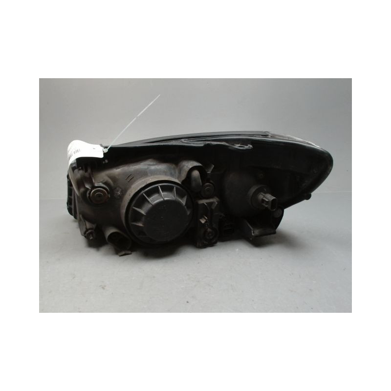 PHARE DROIT KIA CERATO 5P